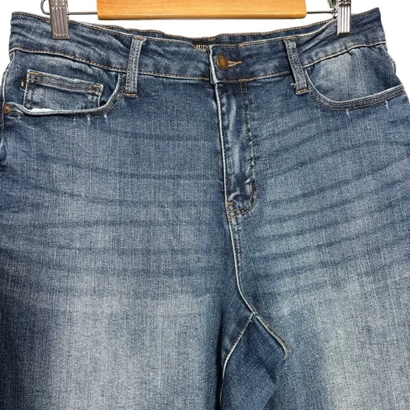 JUDY BLUE | Women Vintage Wash Blue High Waist Wide Leg Crop Denim Jean size 14W - Picture 6 of 15